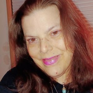 Meet your Posher, Laura Elaine